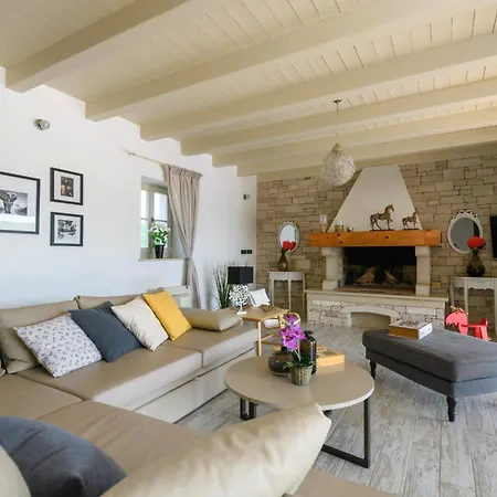 Heritage Lilly Villa *