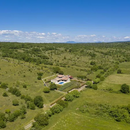 Heritage Lilly Villa *