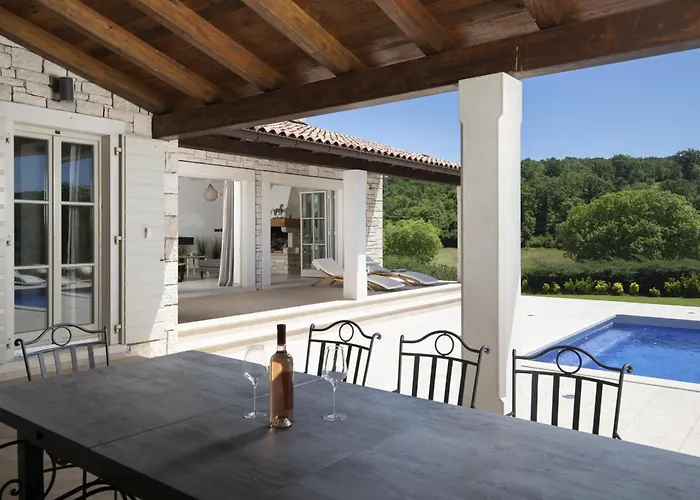 Heritage Lilly Villa